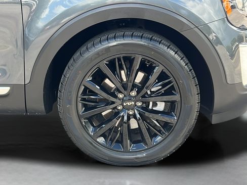 Certified 2022 Kia Telluride SX w/ Towing Package FWD image 27