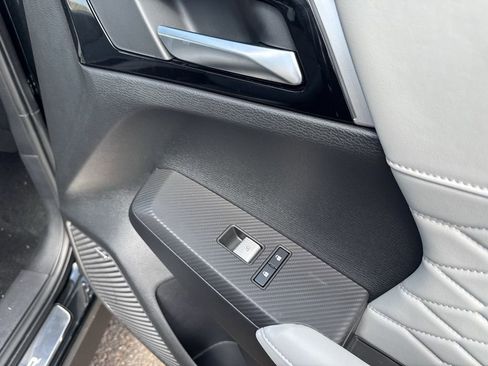 New 2026 Mitsubishi Outlander SEL FWD image 35