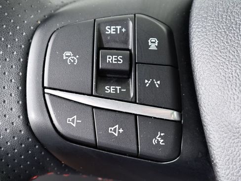 Used 2024 Ford Escape ST-Line w/ Tech Pack #1 AWD/4WD image 31