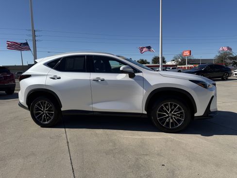 Used 2022 Lexus NX 250 FWD image 3