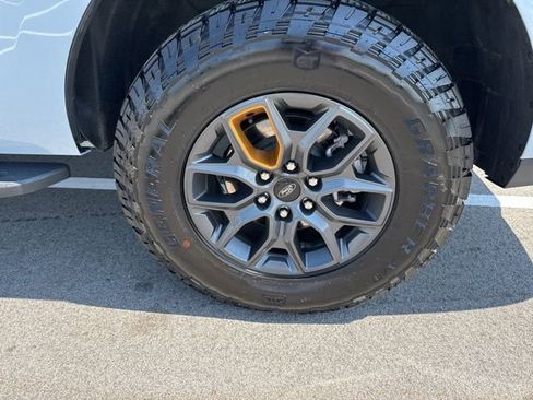 Used 2025 Ford Expedition Tremor AWD/4WD image 11