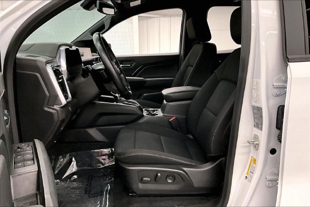 Used 2024 GMC Canyon Elevation w/ Convenience Package AWD/4WD image 24