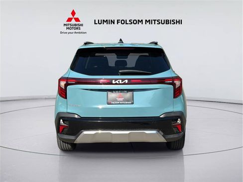 Used 2024 Kia Seltos EX FWD image 4