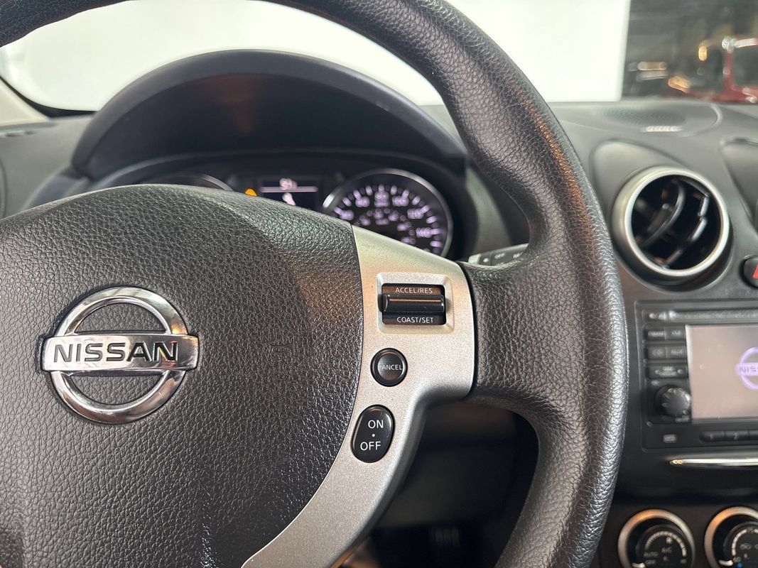 Used 2013 Nissan Rogue SV w/ Premium Pkg AWD/4WD image 13