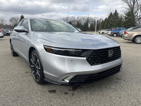 New 2026 Honda Accord Touring image 4