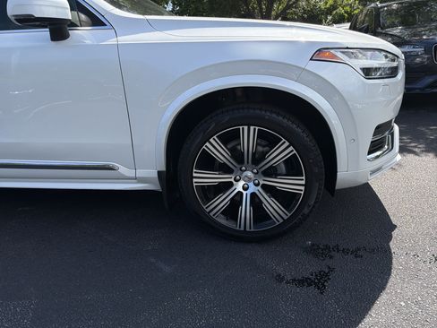 Certified 2023 Volvo XC90 B6 Ultimate w/ Lounge Package AWD/4WD image 13