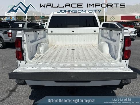 Used 2015 GMC Sierra 2500 SLT w/ Duramax Plus Package AWD/4WD image 43