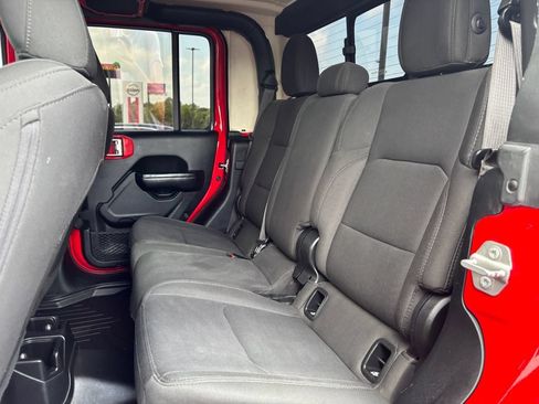 Used 2020 Jeep Gladiator Sport w/ Quick Order Package 24S AWD/4WD image 15