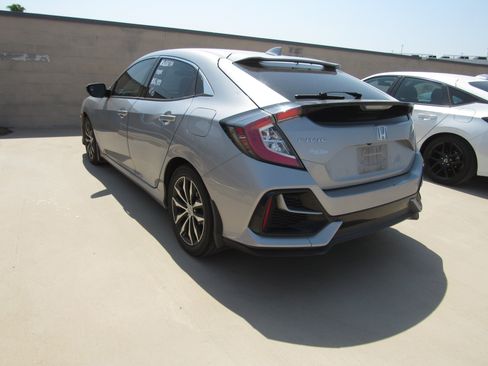 Used 2020 Honda Civic EX image 4