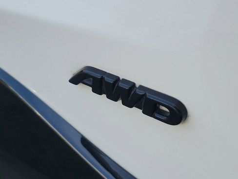 Used 2023 Toyota RAV4 SE w/ Weather & Moonroof Package image 9