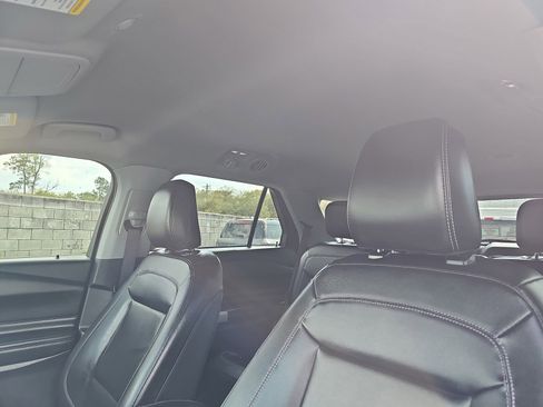 Used 2023 Ford Explorer XLT w/ Equipment Group 202A AWD/4WD image 15
