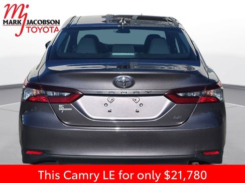 Used 2024 Toyota Camry LE image 11
