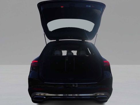 Used 2026 Mercedes-Benz GLC 300 4MATIC image 10
