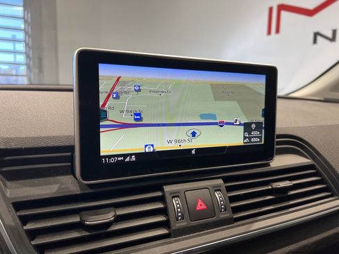 Used 2020 Audi Q5 Prestige w/ Prestige Package image 18