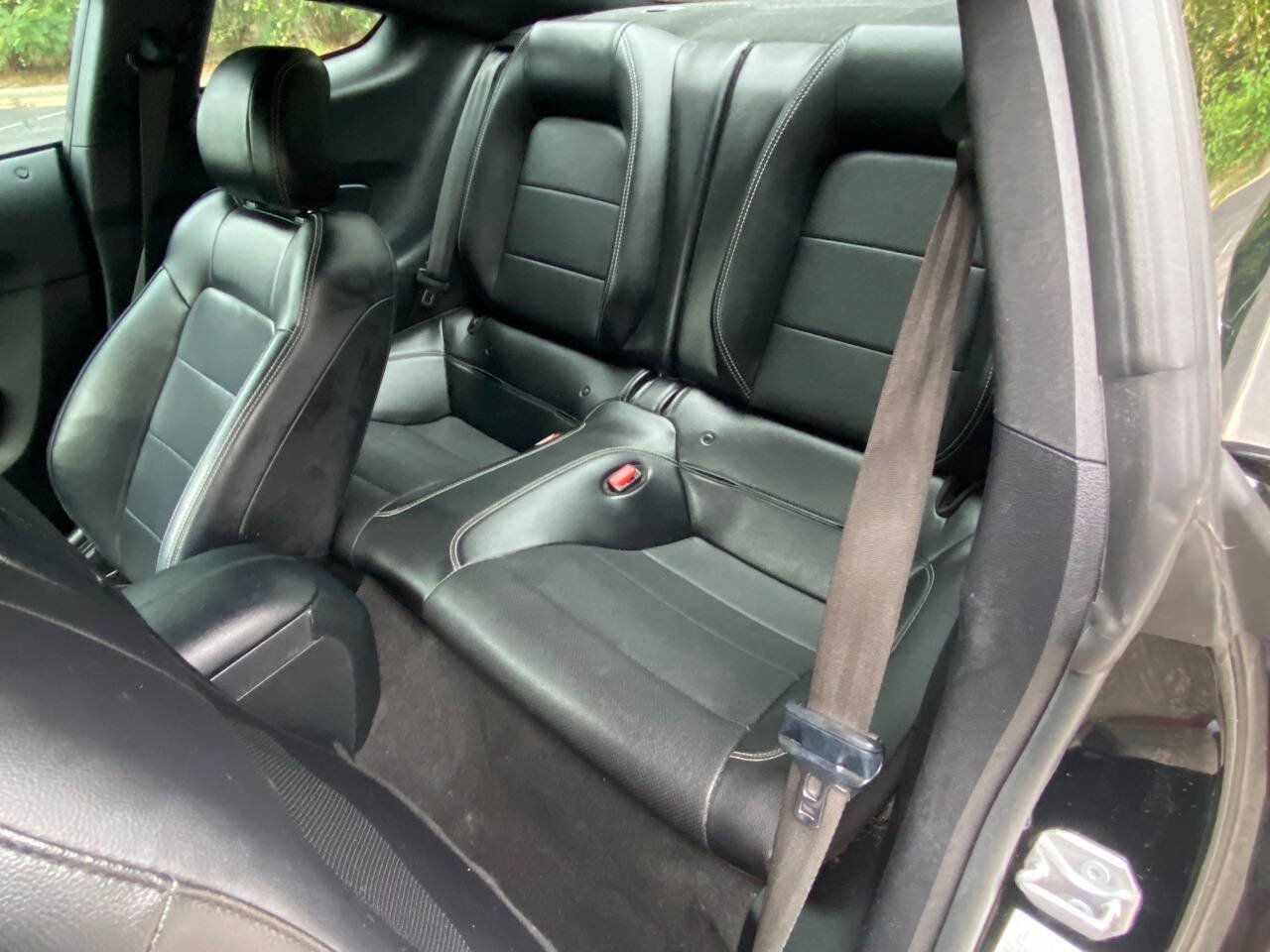 Used 2021 Ford Mustang Premium RWD image 38