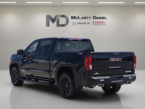 Used 2025 GMC Sierra 1500 Elevation w/ Elevation Premium Package AWD/4WD image 4