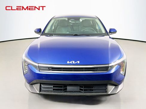 Used 2025 Kia K4 FWD image 3