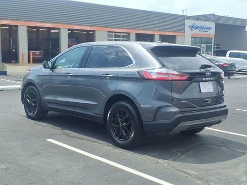 Used 2022 Ford Edge SEL w/ Convenience Package AWD/4WD image 4