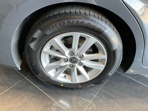 Used 2025 Toyota Camry LE image 8