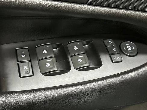 Used 2018 Cadillac Escalade ESV Luxury image 12