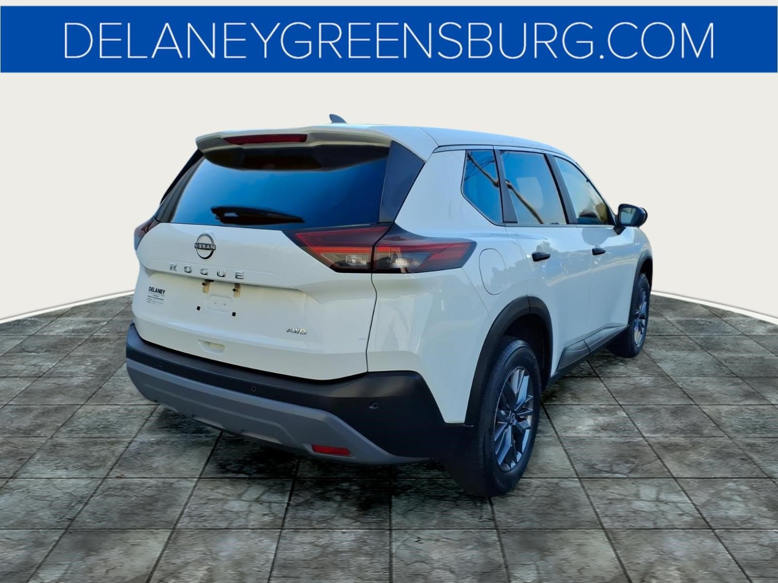 Used 2023 Nissan Rogue S AWD/4WD image 3
