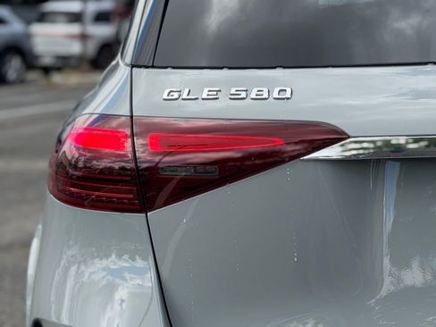 New 2026 Mercedes-Benz GLE 580 4MATIC image 11