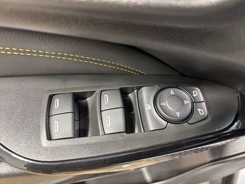 Used 2024 Chevrolet Trax LT w/ Driver Confidence Package FWD image 17