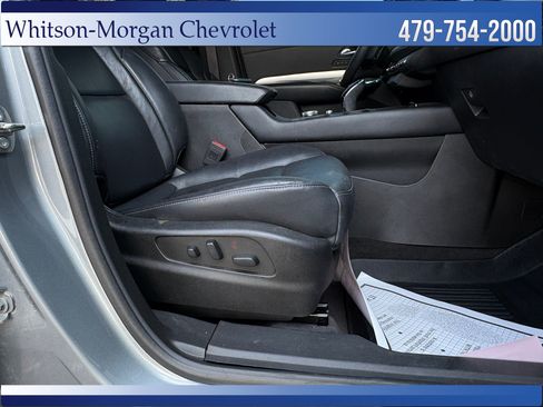 Used 2023 Cadillac XT4 Premium Luxury FWD image 37