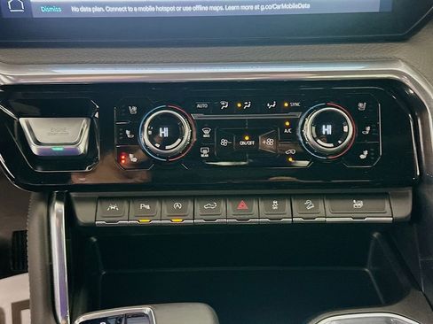 Used 2023 GMC Sierra 1500 Denali w/ Denali Reserve Package image 16