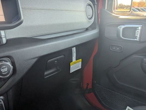 New 2026 Jeep Gladiator Sport AWD/4WD image 25