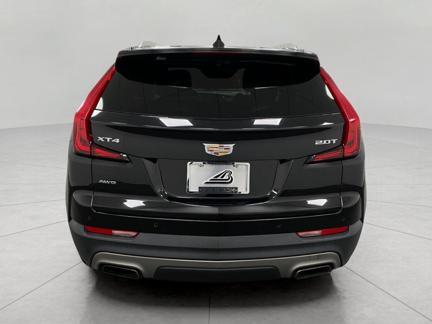 Used 2019 Cadillac XT4 Premium Luxury AWD/4WD image 4