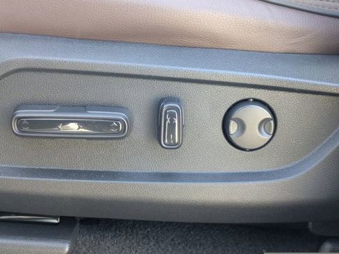 Used 2024 Honda Pilot Elite image 23