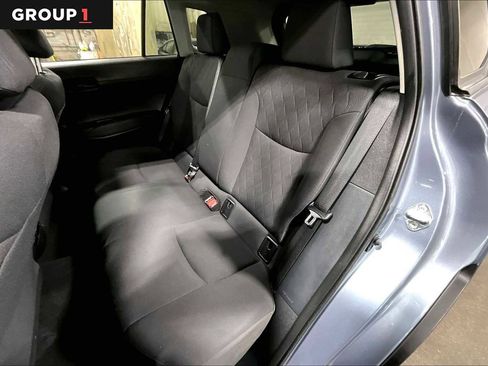 Used 2023 Toyota Corolla Cross LE w/ Moonroof Package AWD/4WD image 21