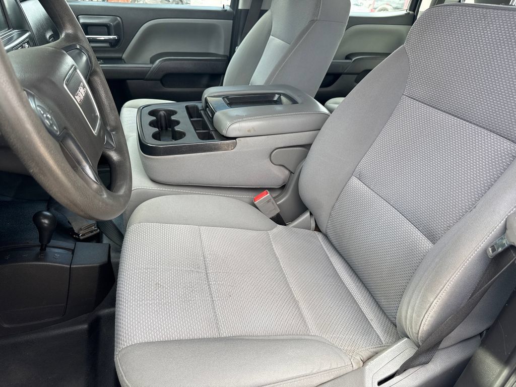 Used 2018 GMC Sierra 3500 4x4 Crew Cab w/ Sierra Convenience Package image 22