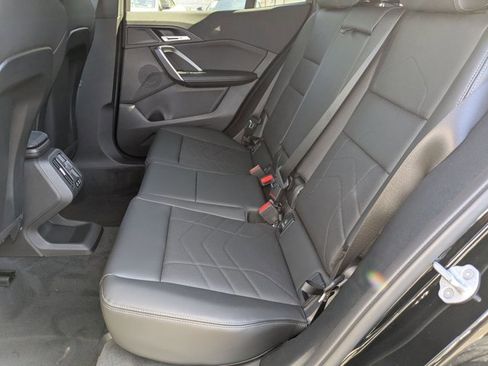 Used 2025 BMW X2 xDrive28i image 16