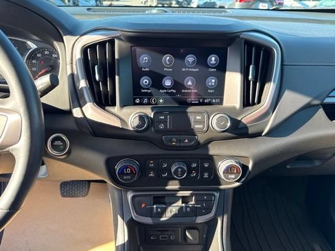 Used 2024 GMC Terrain AT4 AWD/4WD image 14
