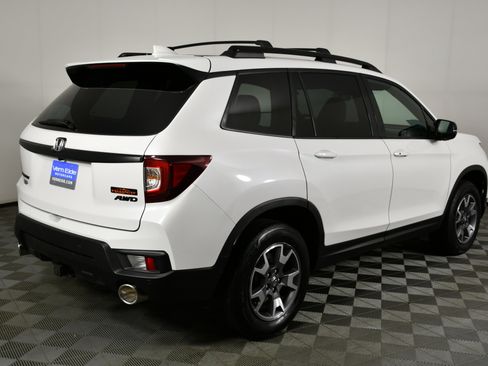 Certified 2023 Honda Passport TrailSport image 6