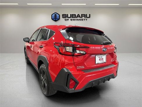 Used 2024 Subaru Crosstrek 2.0i image 3