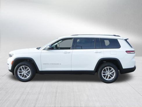Used 2023 Jeep Grand Cherokee L Laredo w/ Luxury Tech Group I AWD/4WD image 4