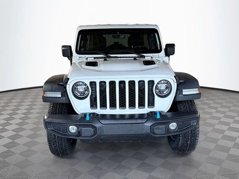 Used 2022 Jeep Wrangler Unlimited Rubicon 4xe AWD/4WD image 2