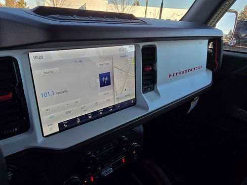 Used 2023 Ford Bronco Heritage Edition image 28