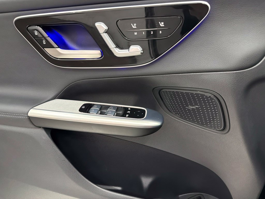 Certified 2024 Mercedes-Benz GLC 300 image 19