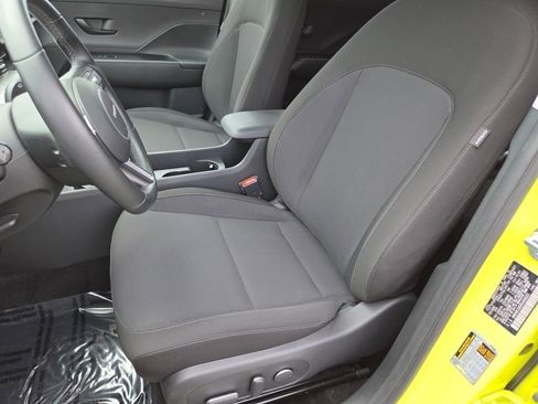 Used 2024 Hyundai Kona SEL AWD/4WD image 6