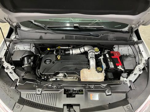 Used 2021 Chevrolet Trax LT image 6