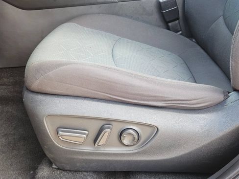 Used 2024 Toyota RAV4 XLE FWD image 24