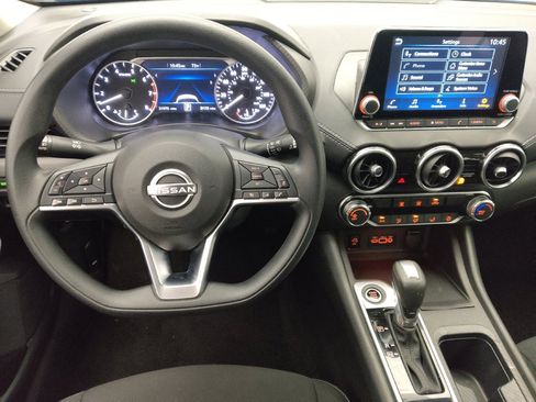 Used 2025 Nissan Sentra SV FWD image 22
