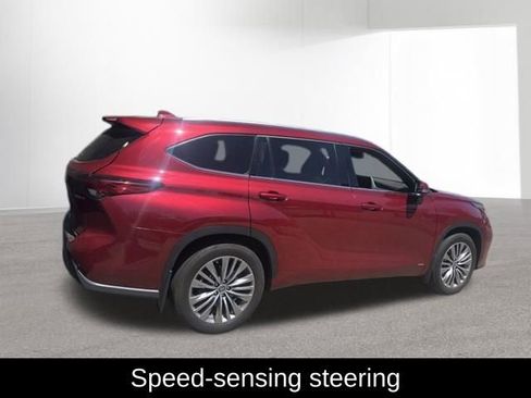 Used 2022 Toyota Highlander Platinum AWD/4WD image 10