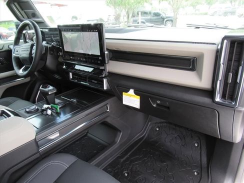 New 2026 GMC Hummer EV 2X image 11