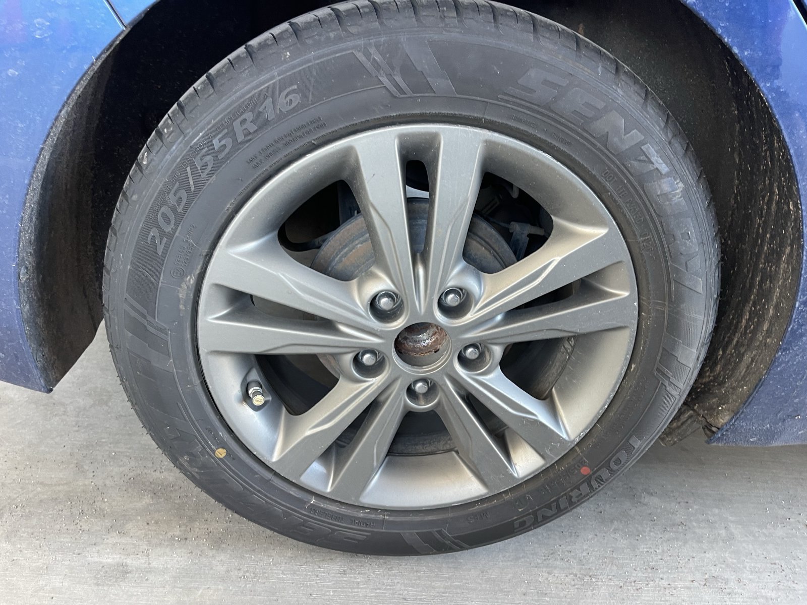 Used 2017 Hyundai Elantra SE FWD image 6