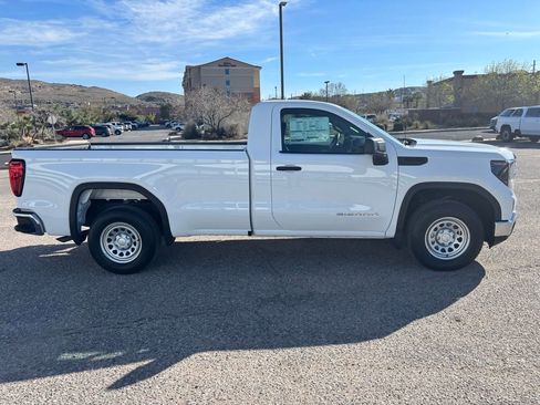 New 2026 GMC Sierra 1500 Pro image 4